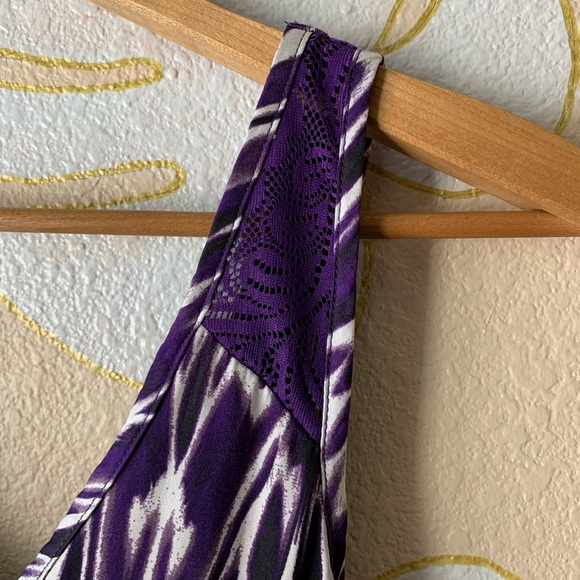 Express | Sleeveless High Low Cut Out Dress - Picture 5 of 9